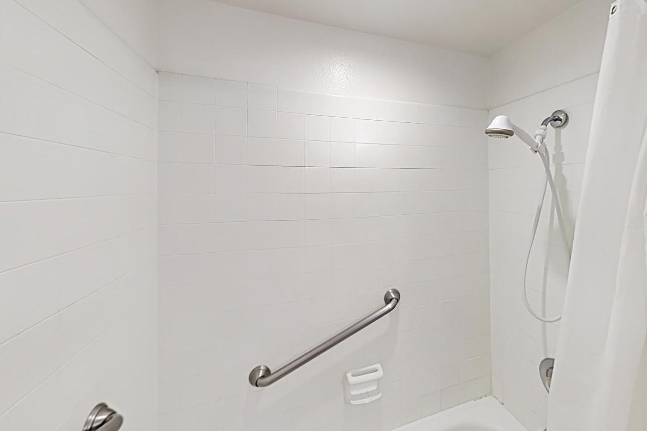 Island Surf Condo 516 Кихеи Екстериор снимка